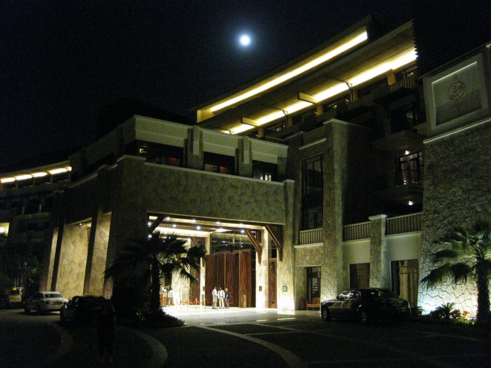 Hoteleingang Sofitel Dubai The Palm Resort & Spa