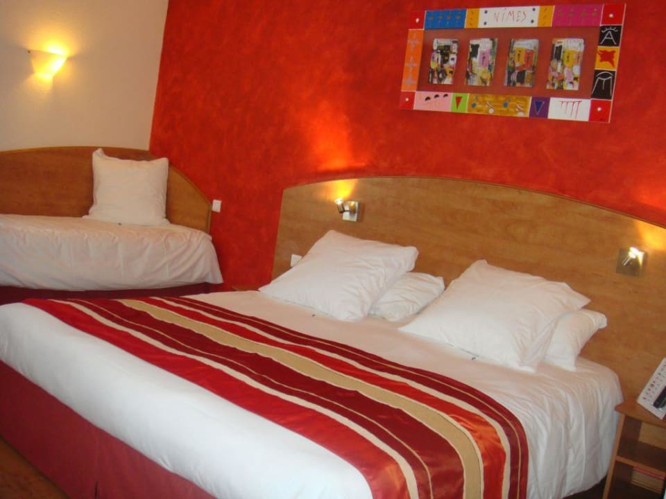 Chambre Kyriad Hotel Nimes Ouest