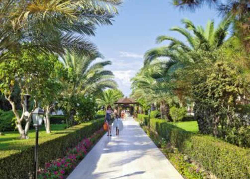 Gartenanlage Hotel Club Nena