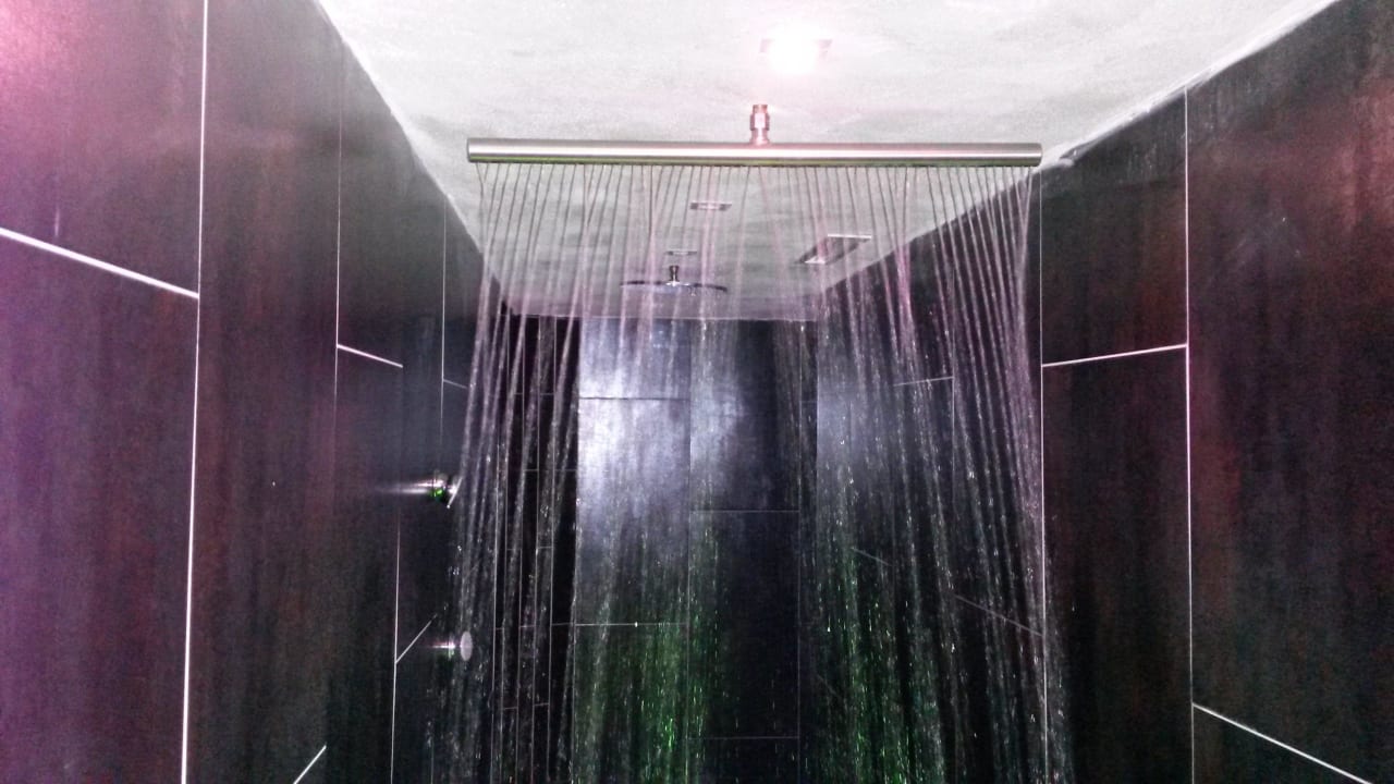 Sauna Vitalwelt  Erlebnisdu.1/2 mit licht  Automat Hotel Berghof