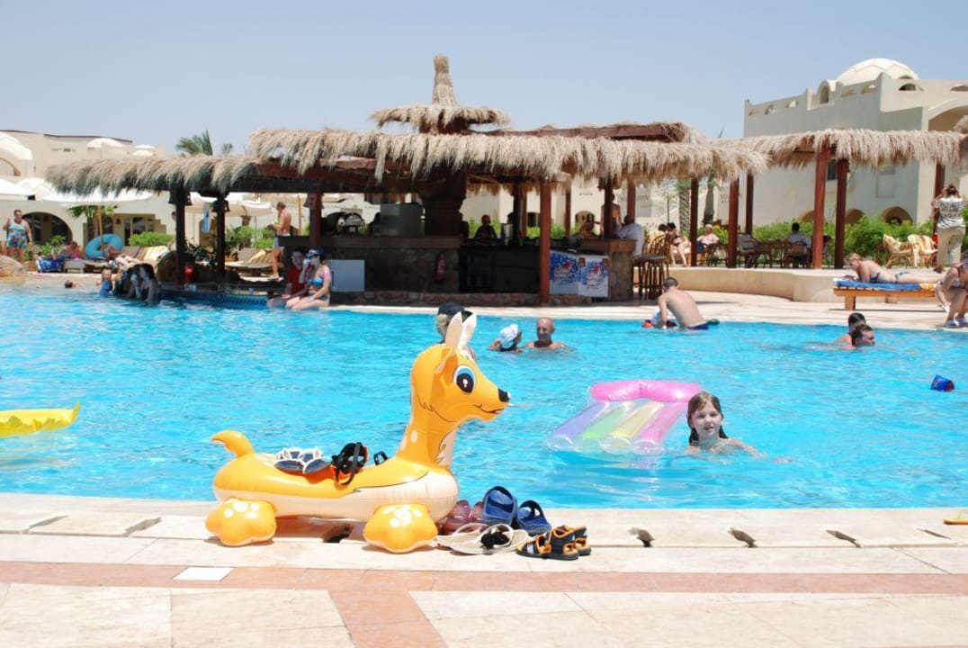 Bar przy basenie Regency Plaza Aqua Park & Spa