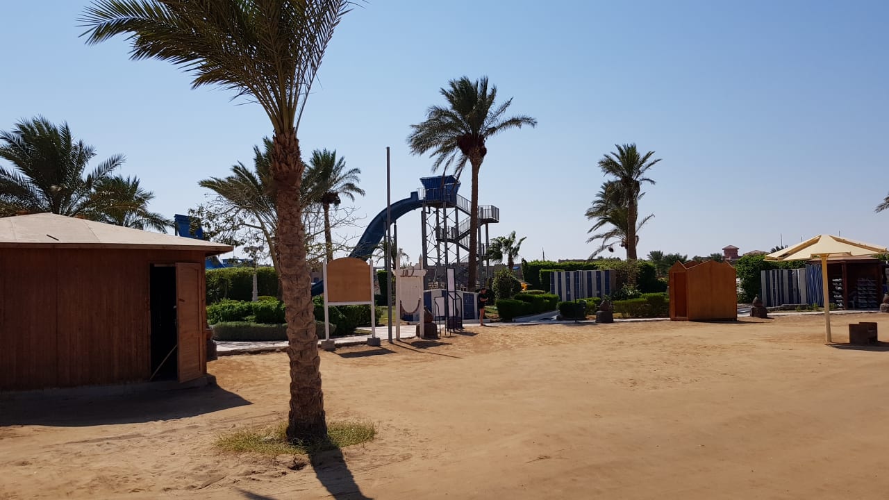 Strand Titanic Beach Spa & Aqua Park