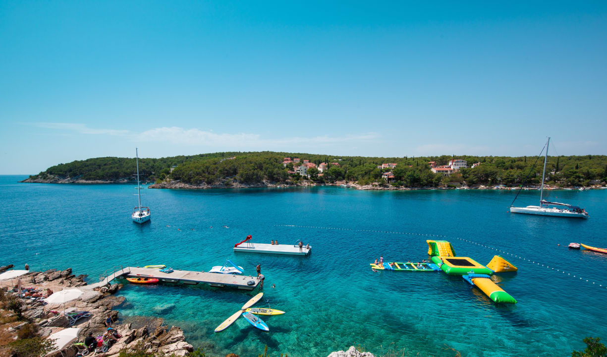 Strand Gava Waterman Milna Resort