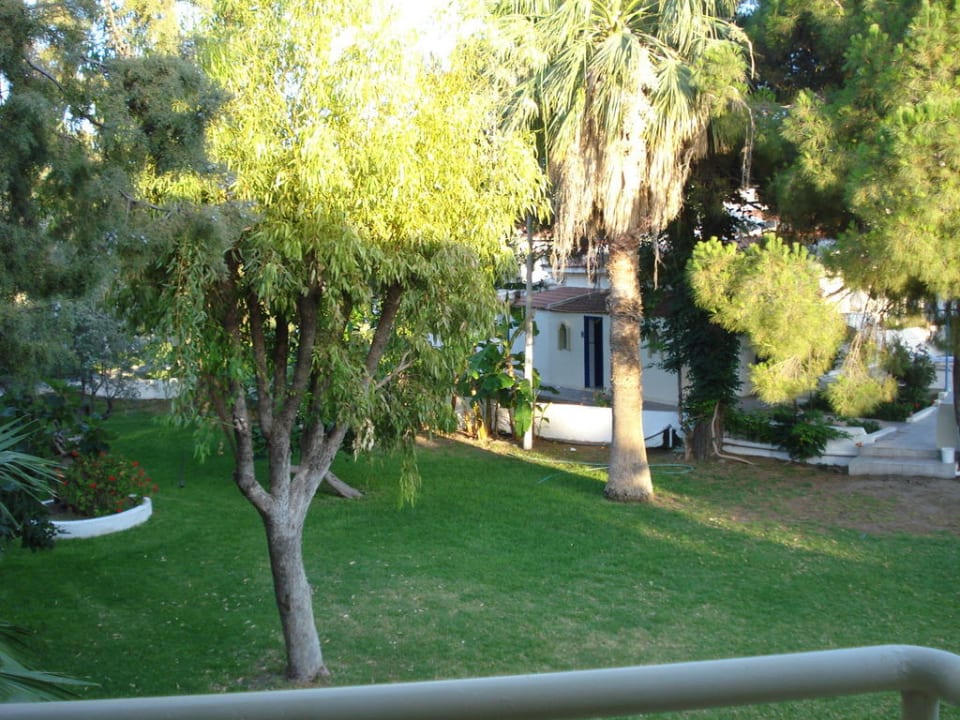 Der Blick von unserem Balkon Hotel Filerimos Village