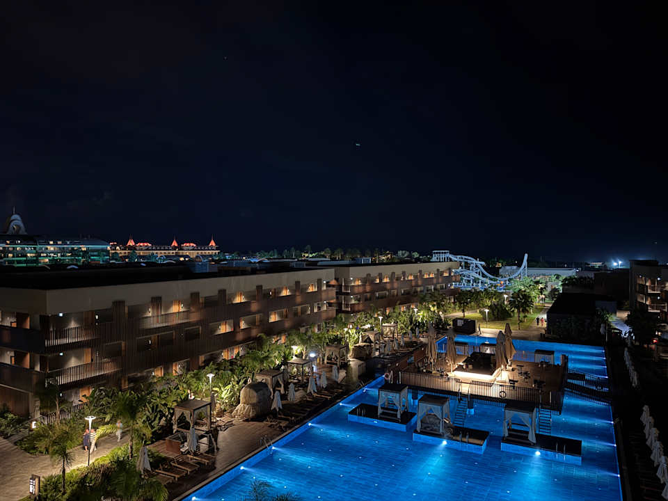 Gastro Jacaranda Luxury Resort