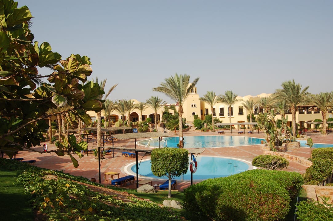 Widok na ogród i basen Jaz Solaya