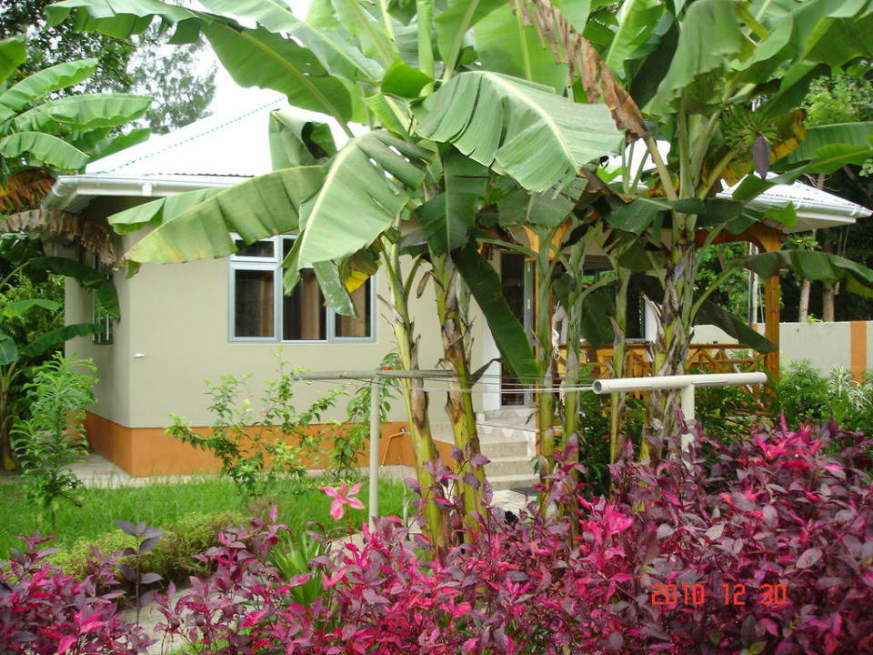 Small Bungalow with Garden view Casa De Leela Self Catering Guest House