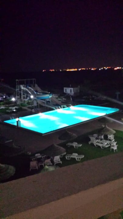 Bei Nacht Hotel Neptunia Skanes