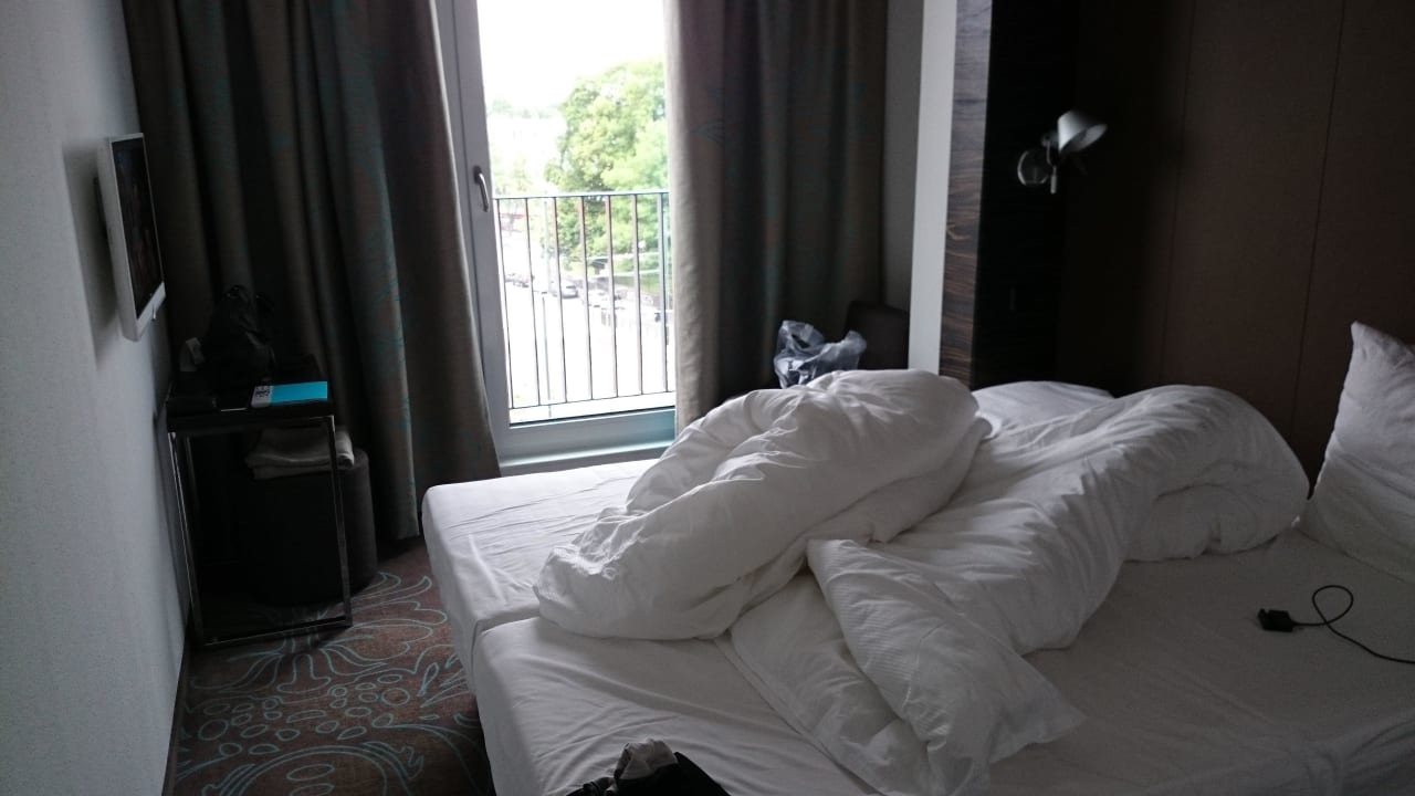 Blick ins ZImmer Motel One Rostock