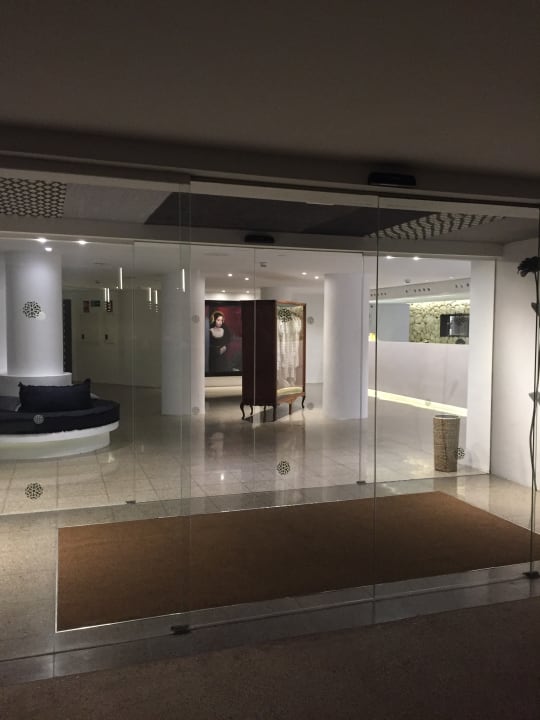 Lobby HM Balanguera Beach