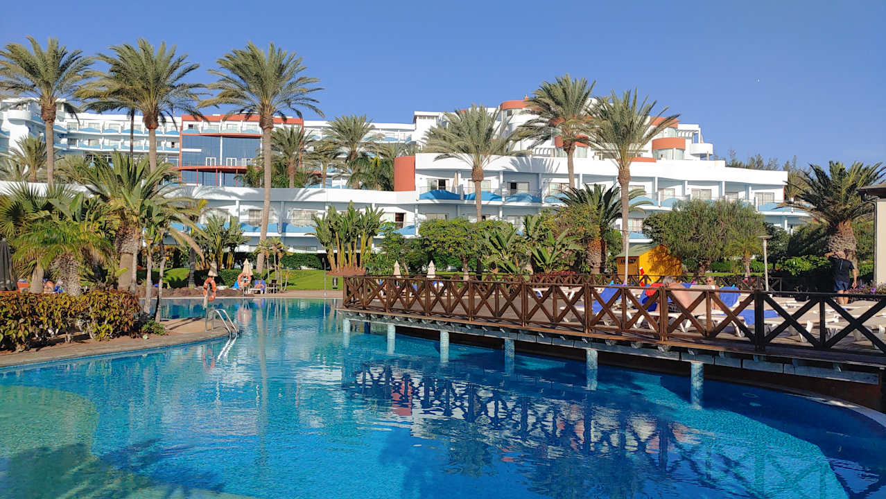 Pool R2 Pajara Beach