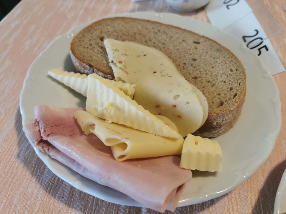 Gastro Hotel Komorni Hurka