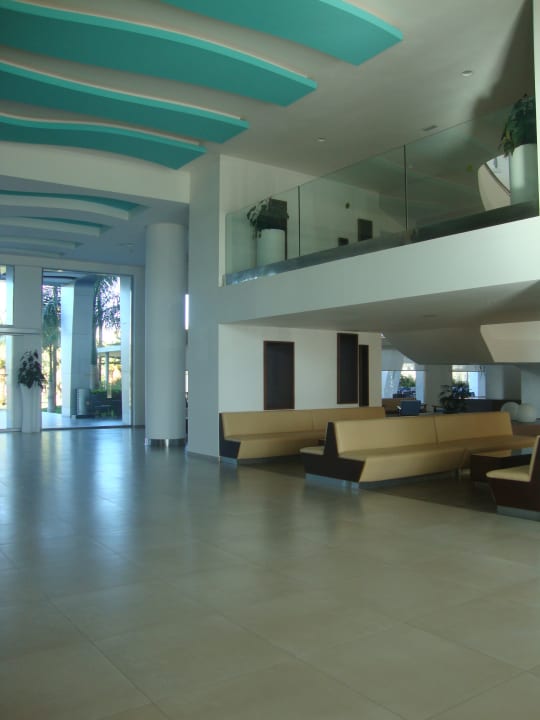 Die moderne Lobby vom Riu Club Gran Canaria Hotel Riu Gran Canaria