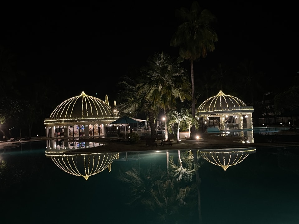 Pool Hotel Southern Palms Beach Resort