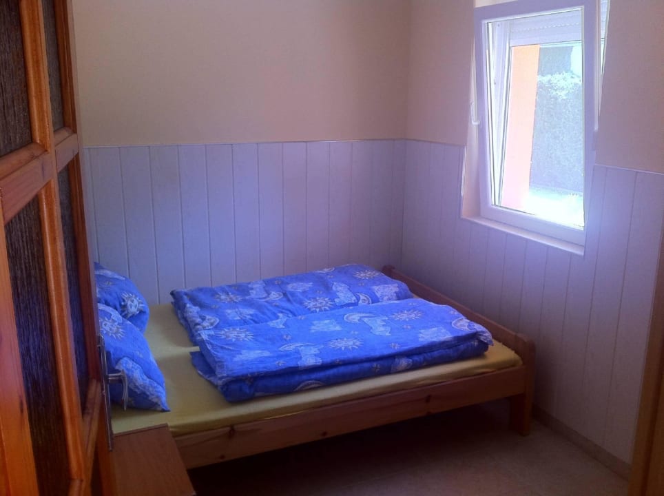 Zimmer Granada Medencés Apartmanház