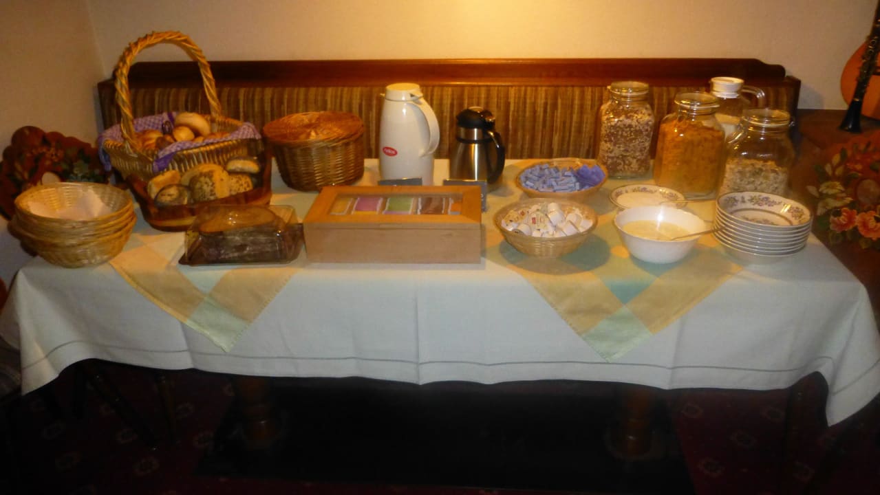 Frühstücksbuffet Wirtshaus Poppeltal