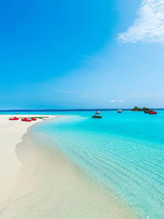 Strand Machchafushi Island Resort & Spa Maldives, The Centara Collection