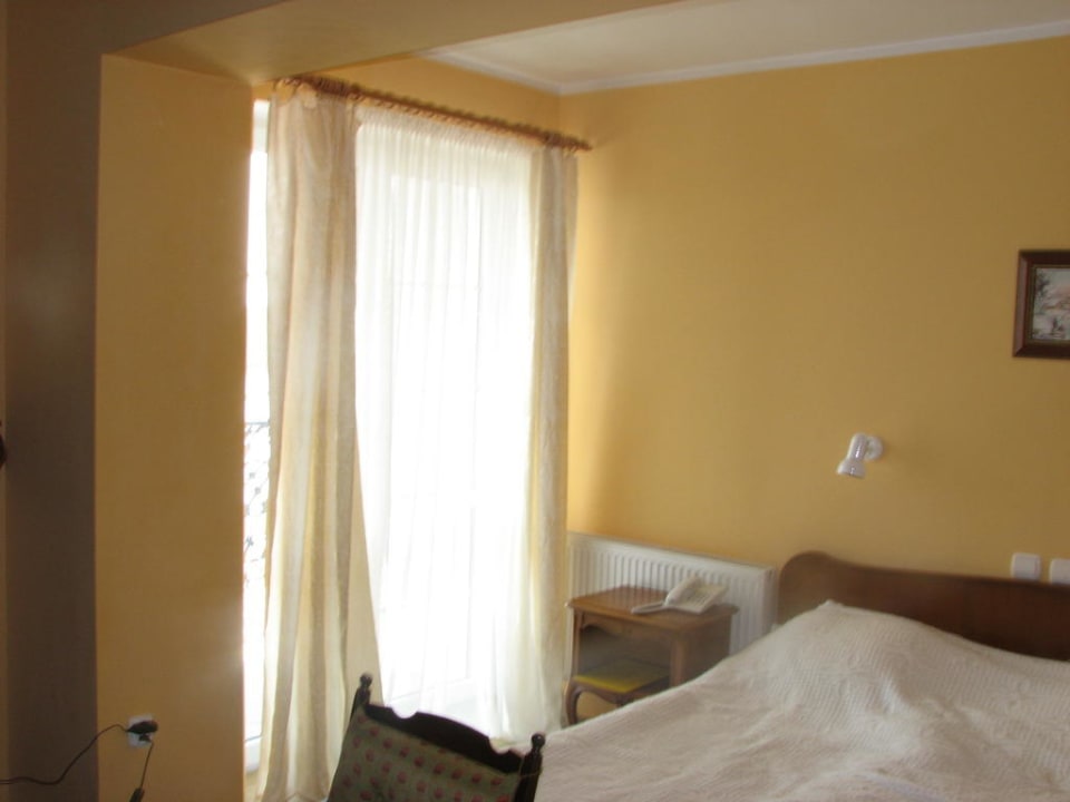 Większy pokój (taras z widokiem na jezioro). Hotel Solar Palace Spa & Wellness