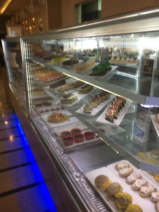 Gastro Royal Holiday Palace