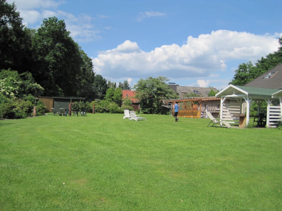 Große Wiese Hotel Wolterdinger Hof
