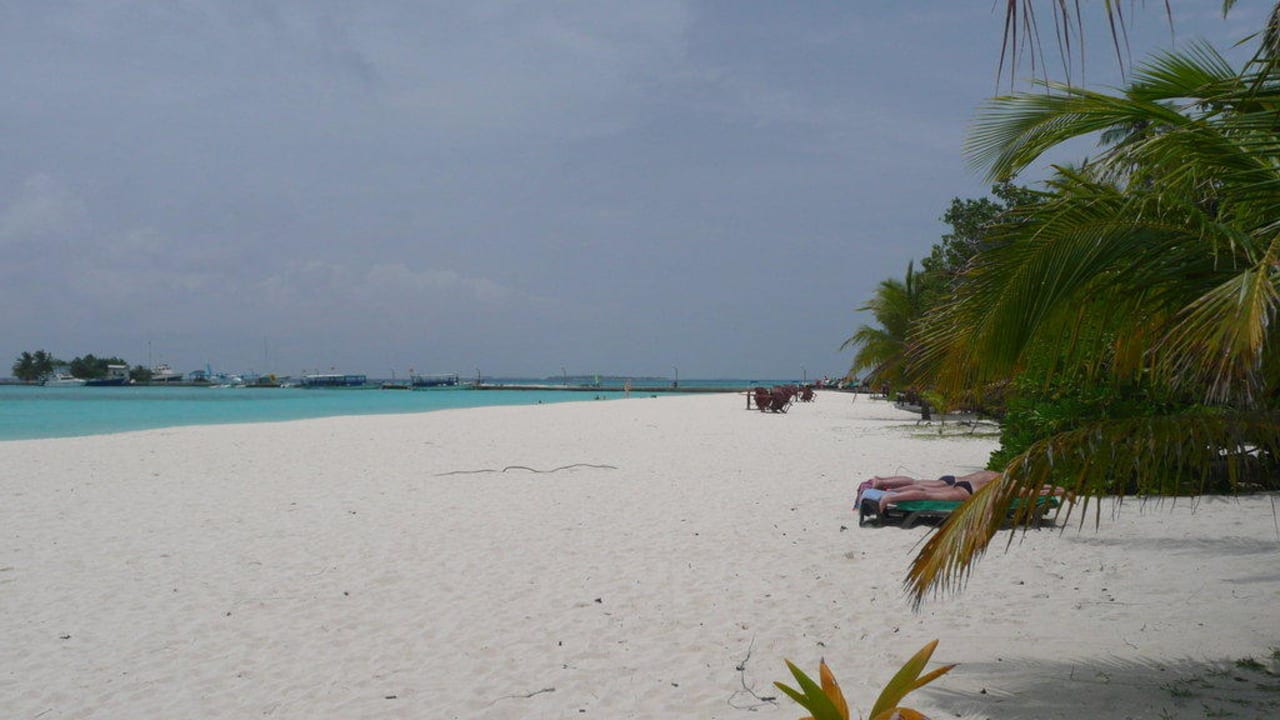 Strand Lagune Kuredu Island Resort & Spa