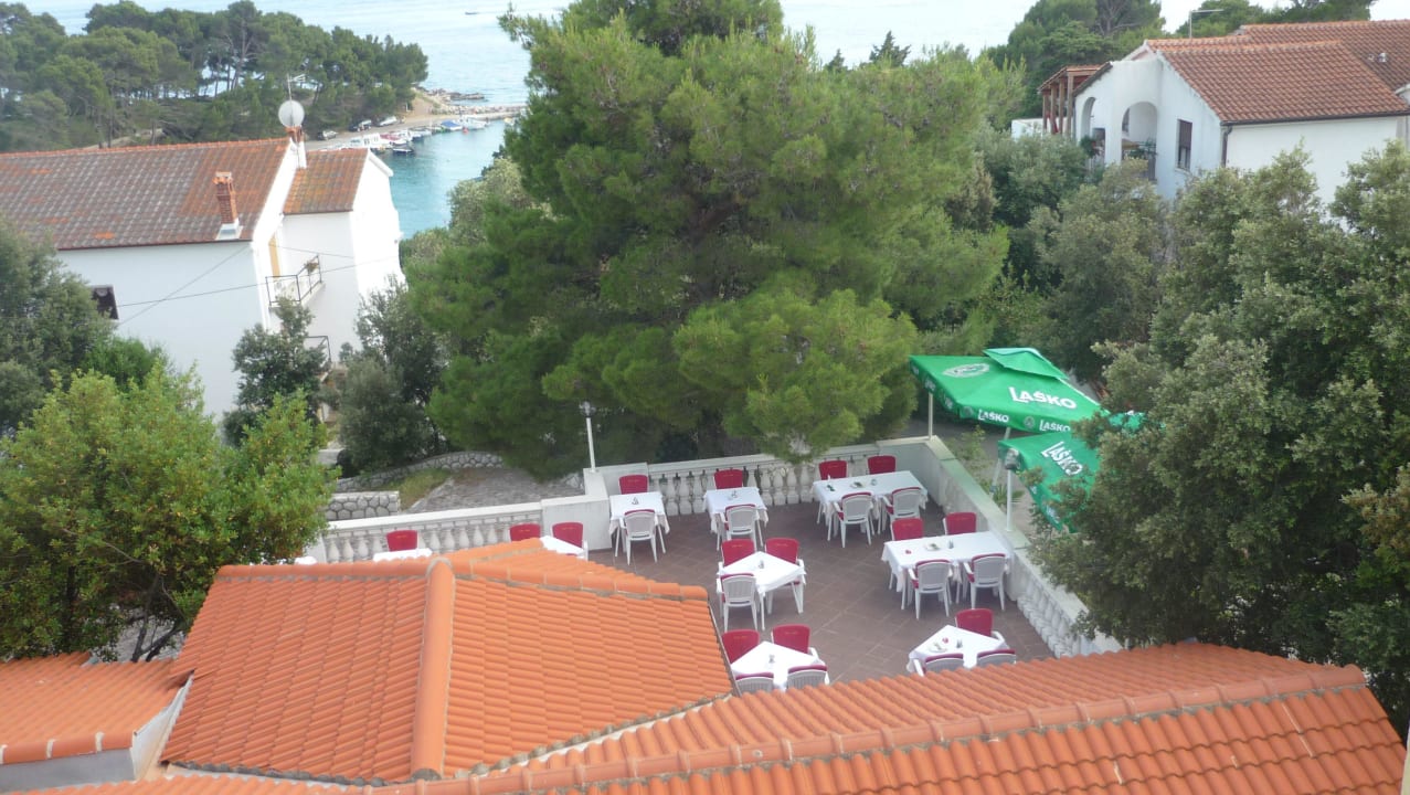 Ausblick auf die Restaurant-Terrasse Pension Gasthaus Villa Anka