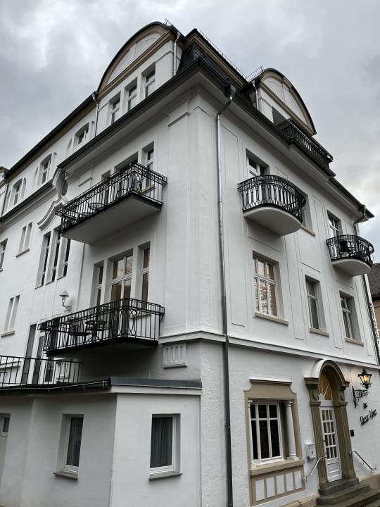 Außenansicht Hotel Weisses Haus