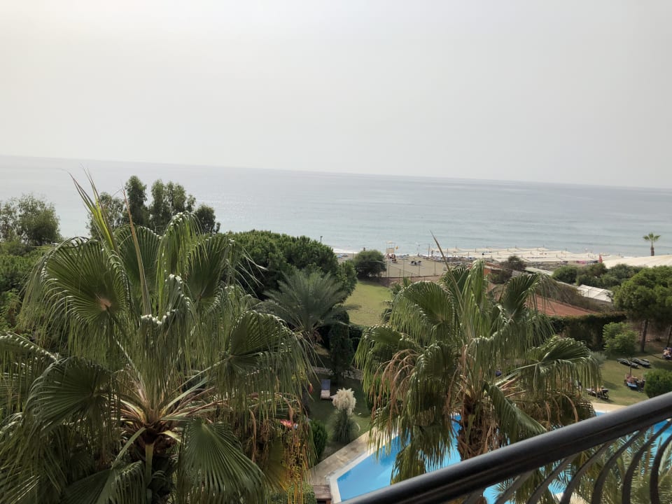 Ausblick Club Turtas Beach Hotel