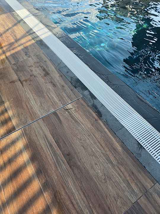 Pool Jacaranda Luxury Resort