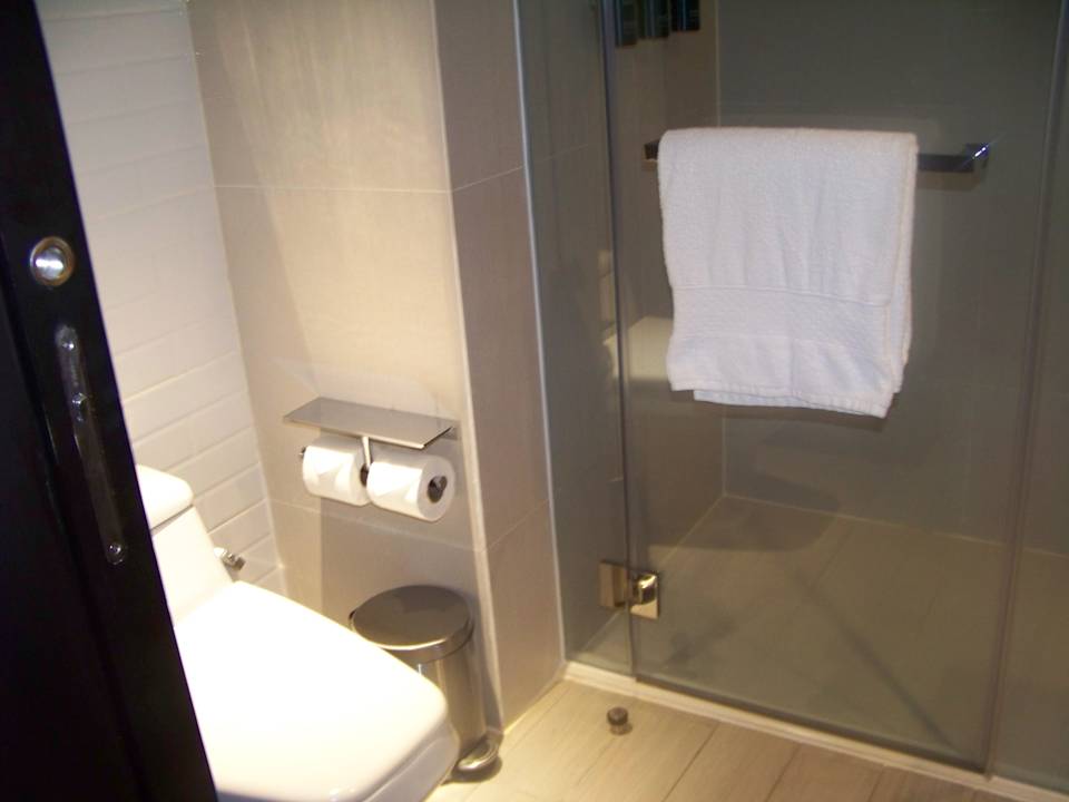 Zimmer Double Tree by Hilton Bangkok Ploenchit