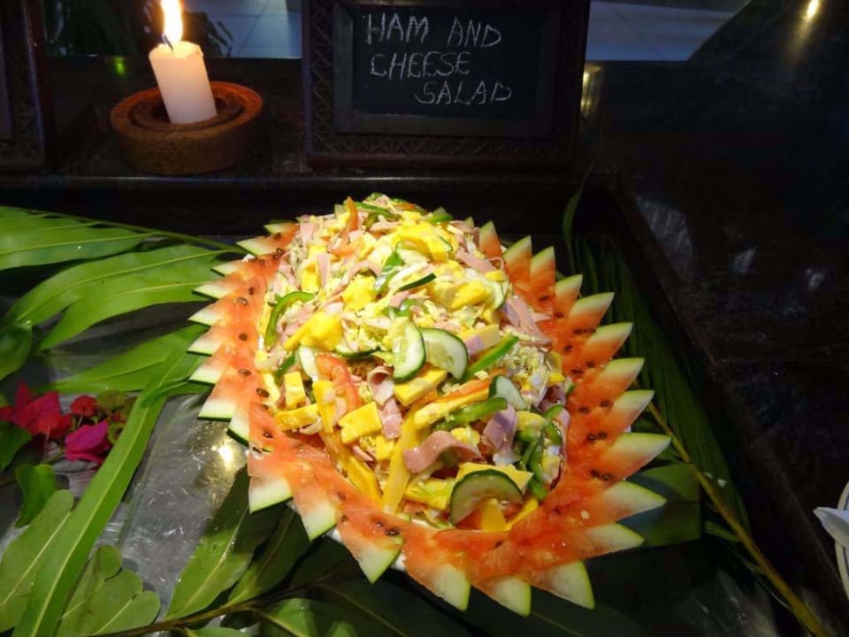 Salat Hotel Southern Palms Beach Resort