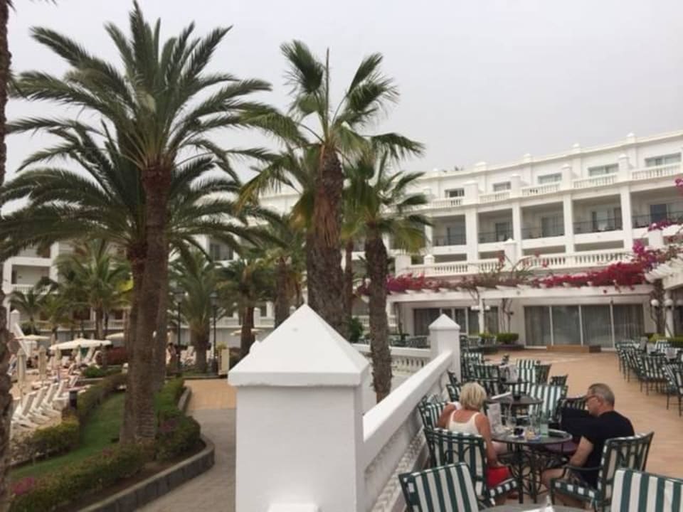 Garten und Restaurant Hotel Riu Palace Maspalomas Adults Only
