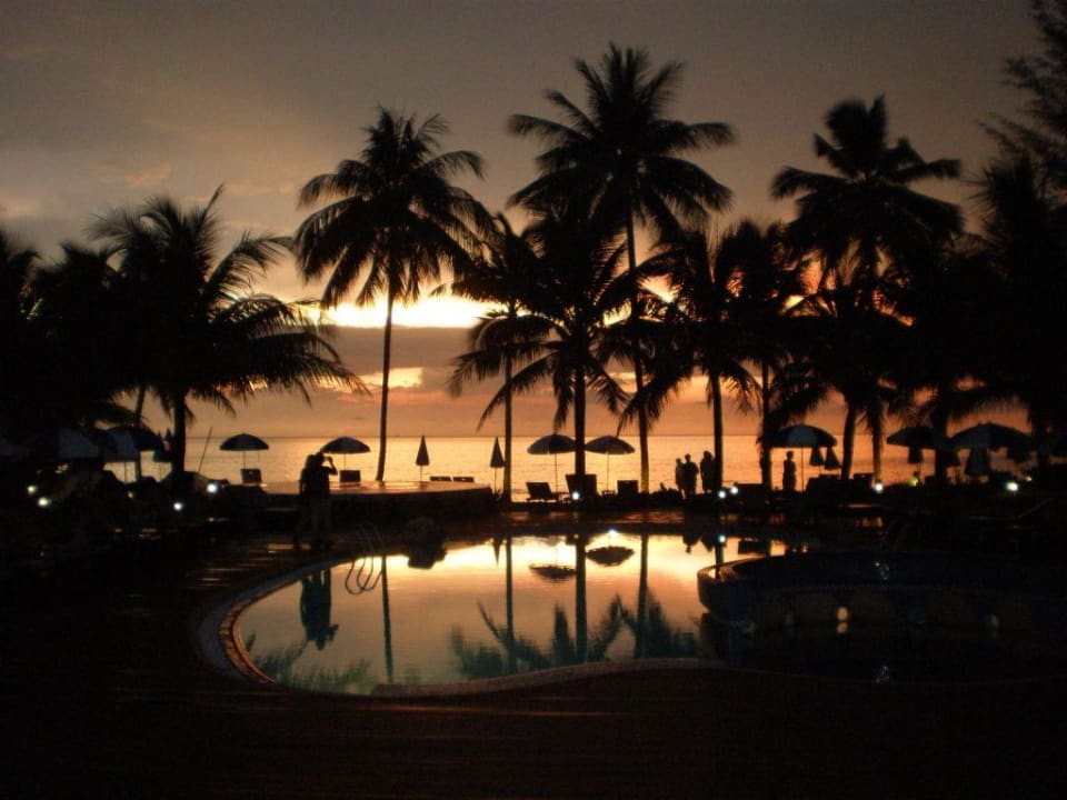 Traumhafter Sonnenuntergang Khao Lak Bayfront Resort