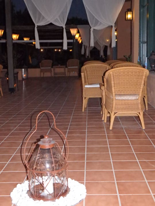 Wine Bar Anissa Beach & Village