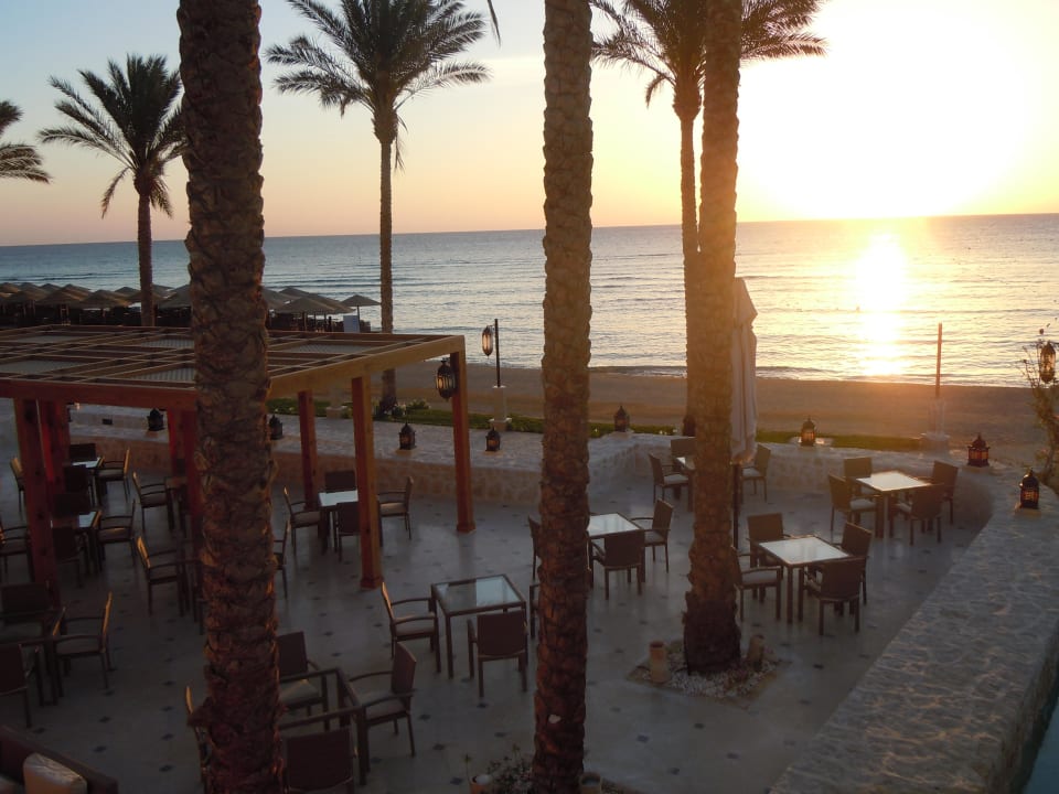 Frühstücksrestaurant bei Sonnenaufgang Makadi Spa - Adults only