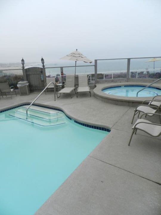 Pool & Whirlpool Hotel Cottage Inn By the Sea