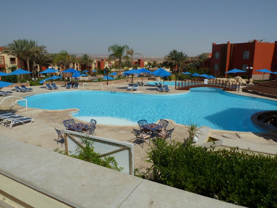 Poolanlage SUNRISE Cardina Resort