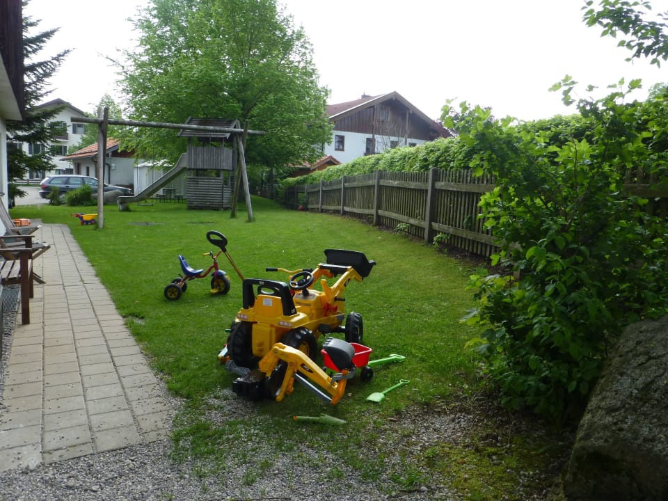Spielplatz am Haus Hotel Darchinger Hof