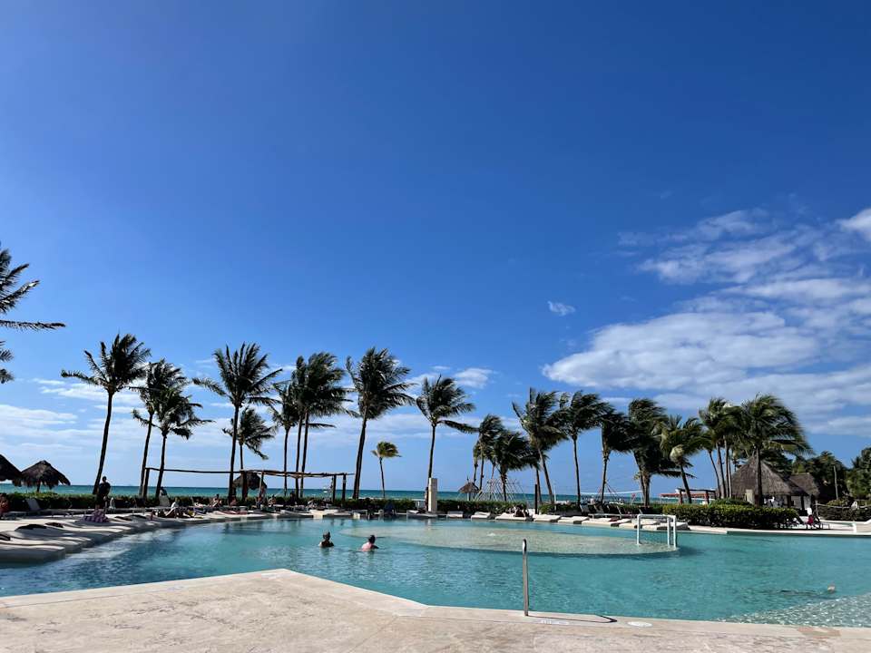 Pool BlueBay Grand Esmeralda