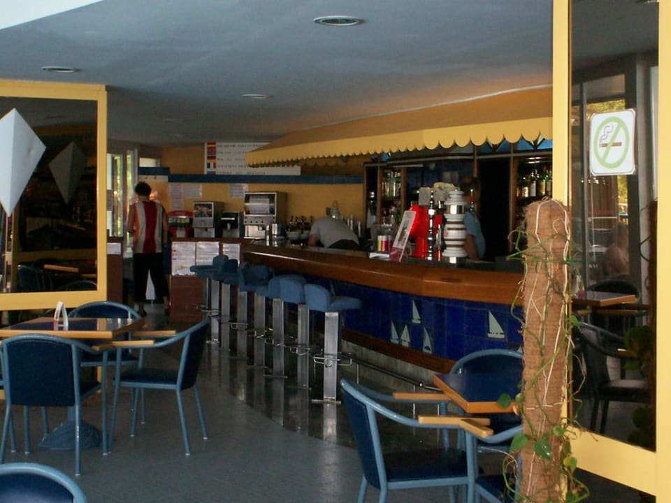 Die große Bar  Hotel Vibra Beverly Playa