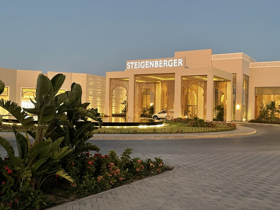 Außenansicht Steigenberger Resort Ras Soma