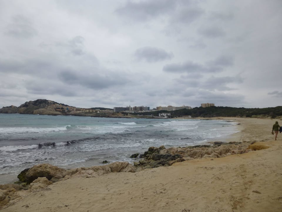 Cala Agulla- stürmischer Tag Hotel & Spa S'Entrador Playa