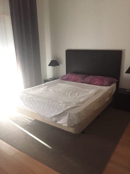 Zimmer Real Marina Residence