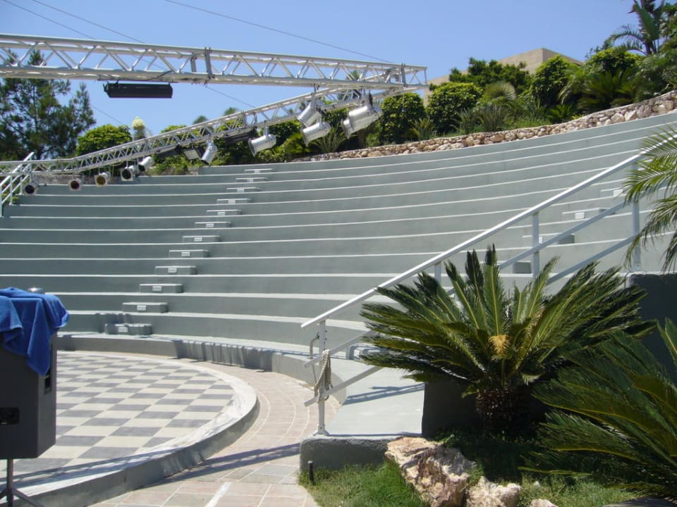 Amphietheater für Abendveranstaltungen Atlantica Mikri Poli Rhodes
