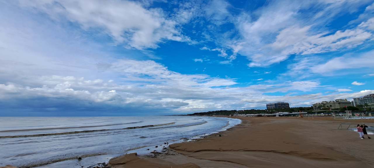 Strand Grand Seker Hotel