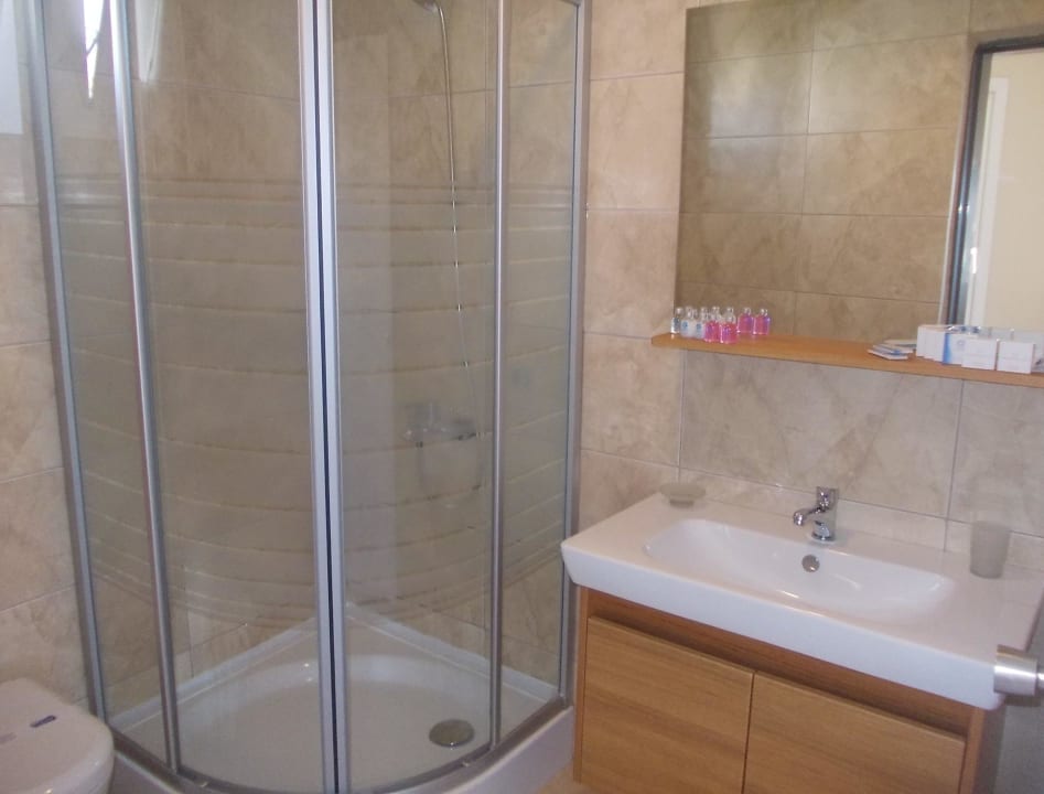 Junior suit bath Gündem Resort Hotel