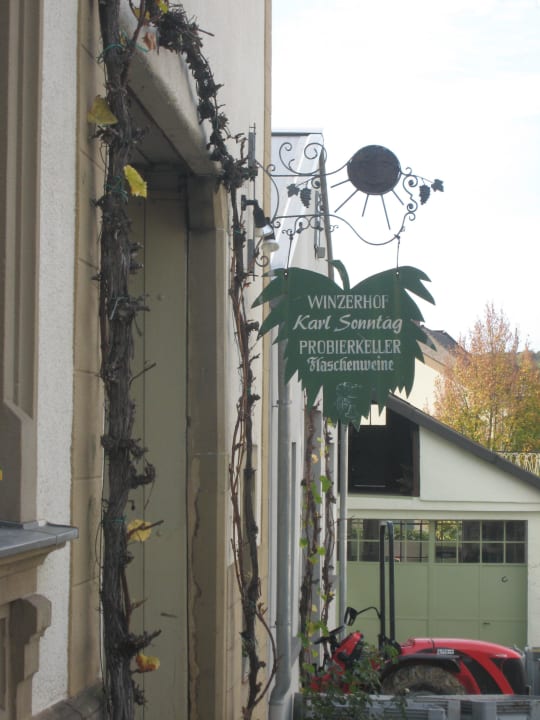 Eingang Gästezimmer Winzerhof Karl Sonntag