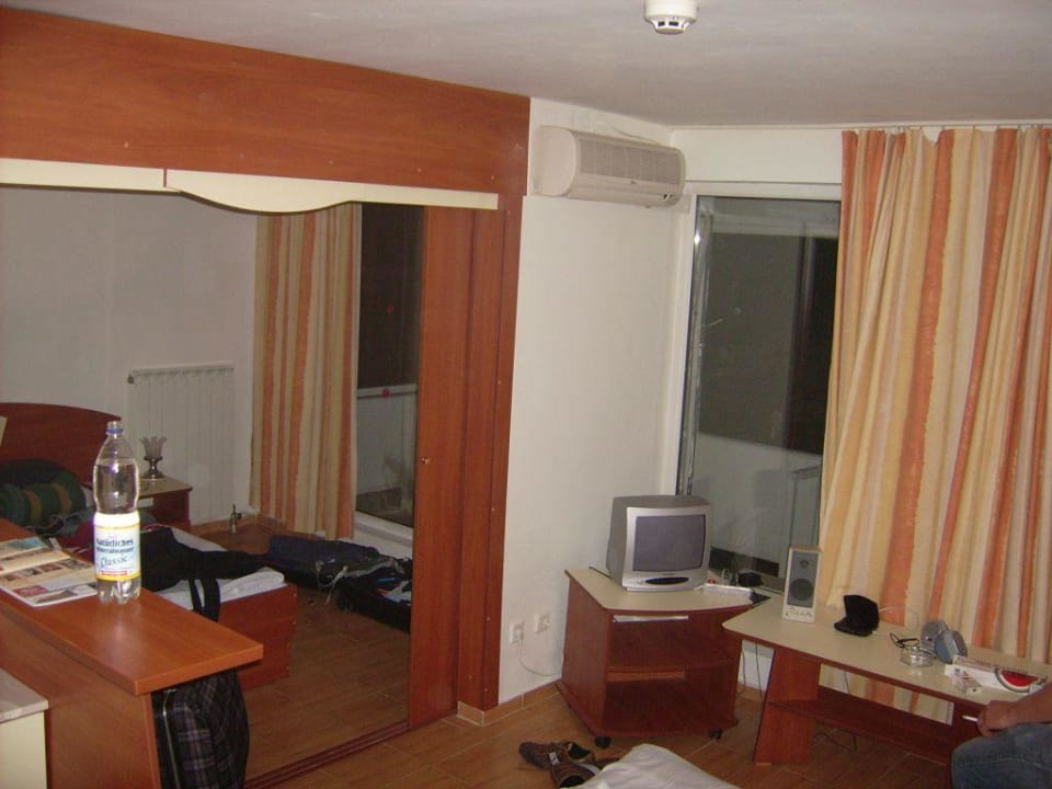 Familienzimmer innenansicht Hotel Pliska