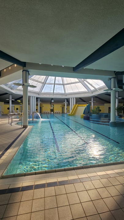 Pool Victor's Residenz-Hotel Teistungenburg