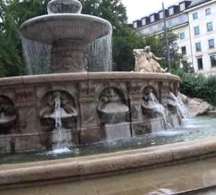 Wittelsbacher Brunnen München